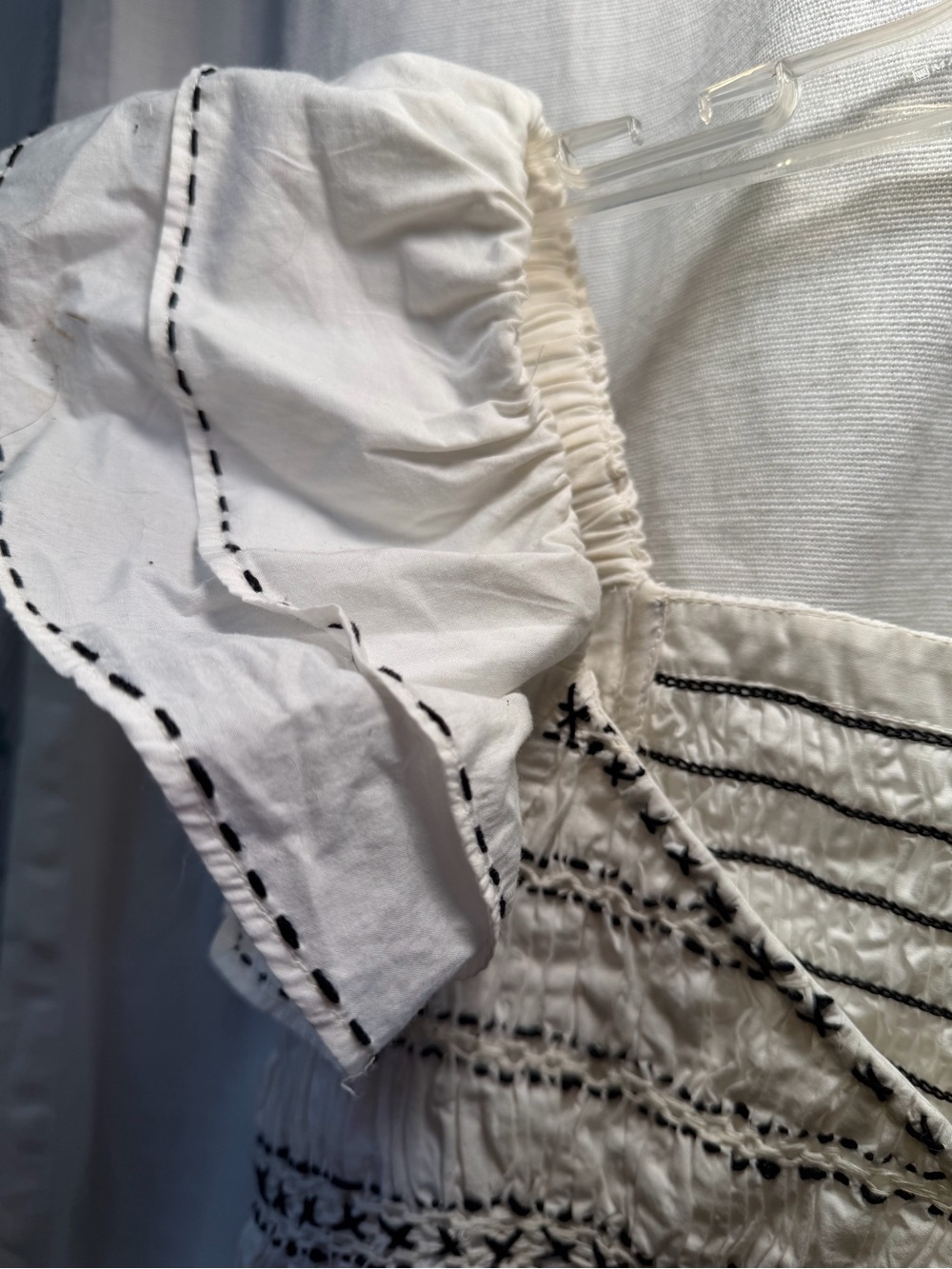 Anthropologie White Smocked
Embroidered Puff Sleeve Crop Top S - Picture 2 of 13